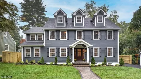 8 Curtis Ter, Montclair, NJ 07042