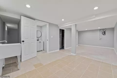 312 Hunter, Plainfield, NJ 07063 photo 15