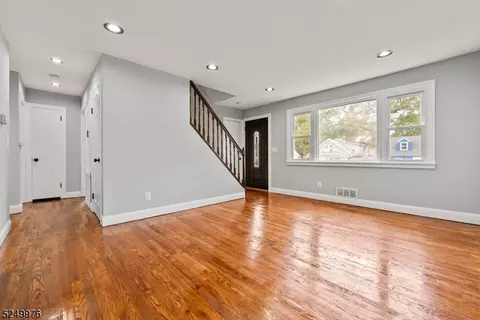 312 Hunter, Plainfield, NJ 07063 photo 3