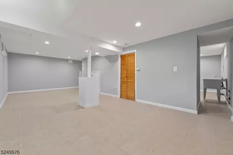 312 Hunter, Plainfield, NJ 07063 photo 17