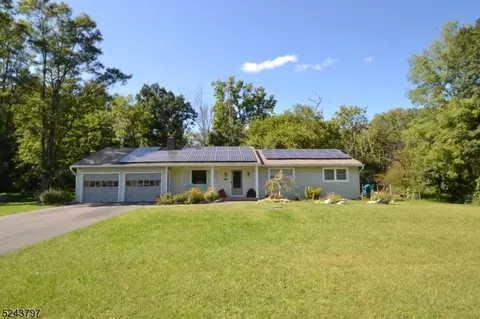 77 Decker Pond Rd, Green Twp, NJ 07821