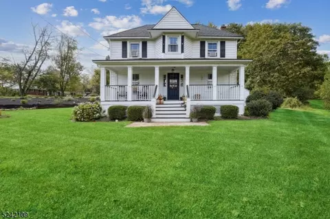 79 Koch Ave, Morristown, NJ 07960