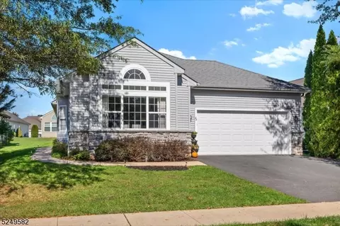 69 Renaissance Blvd, Franklin Twp, NJ 08873