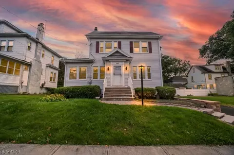 490 W Lake Ave, Rahway, NJ 07065