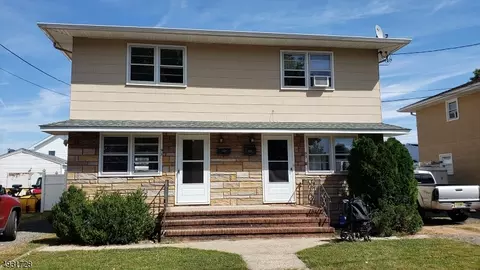 93 S 15th Ave, Manville, NJ 08835