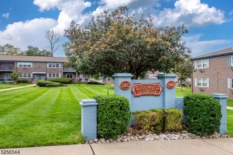 580 Bloomfield Ave #10A, West Caldwell, NJ 07006