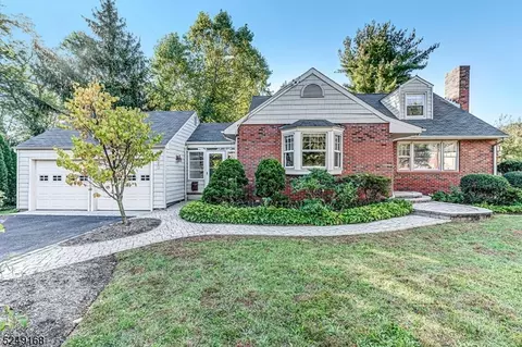 605 2nd St, Dunellen, NJ 08812