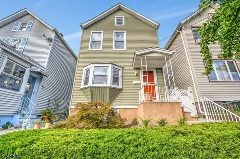 81 Woodland Ave, Kearny, NJ 07032