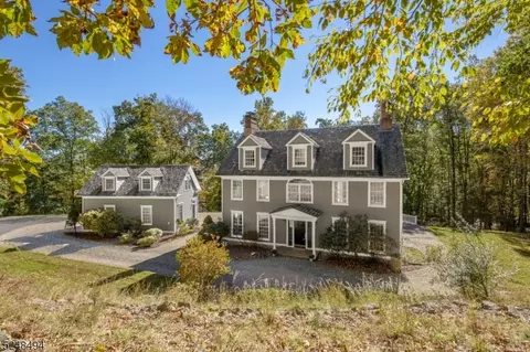 912 Ravine Rd, Califon, NJ 07830
