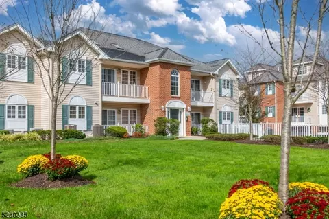 105 Roseland Ave #1104, Caldwell, NJ 07006