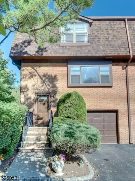 7201 Hana Rd, Edison, NJ 08817