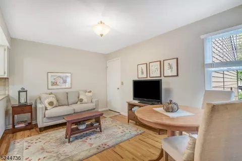 4 Brookside Ln, Bedminster, NJ 07921 photo 10
