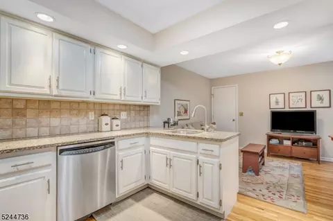 4 Brookside Ln, Bedminster, NJ 07921 photo 13