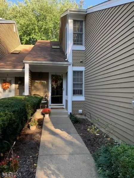 4 Brookside Ln, Bedminster, NJ 07921