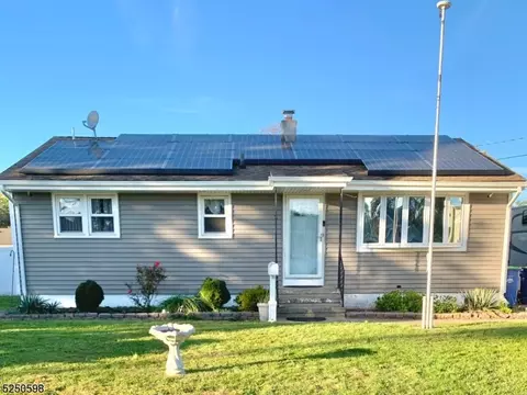 526 Jackson Ave, Manville, NJ 08835