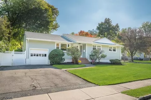 88 Carteret St, West Orange, NJ 07052