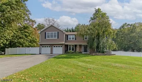 44 Kings Rd, Rockaway, NJ 07866