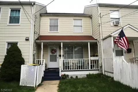 25 Chatham St, North Plainfield, NJ 07060
