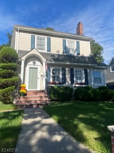 65 Overlook Ter, Nutley, NJ 07110