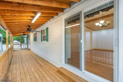 52 Ambassador Dr, Wayne, NJ 07470 photo 24