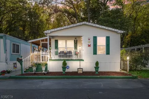 52 Ambassador Dr, Wayne, NJ 07470 photo 26