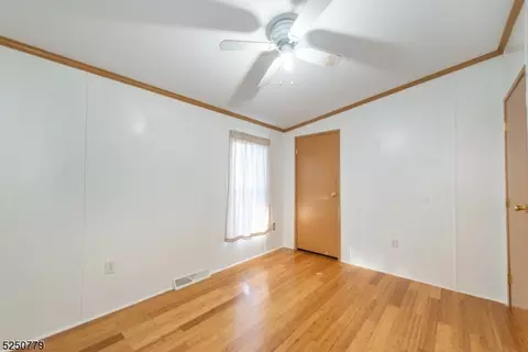 52 Ambassador Dr, Wayne, NJ 07470 photo 20