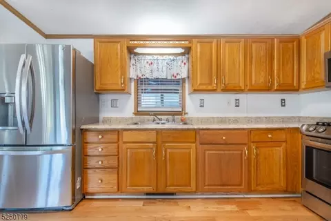 52 Ambassador Dr, Wayne, NJ 07470 photo 11
