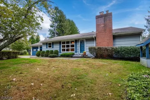 11 Blue Ridge Rd, Hopewell Twp, NJ 08560