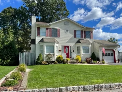 170 Centerton Dr, Parsippany-troy Hills Twp, NJ 07054