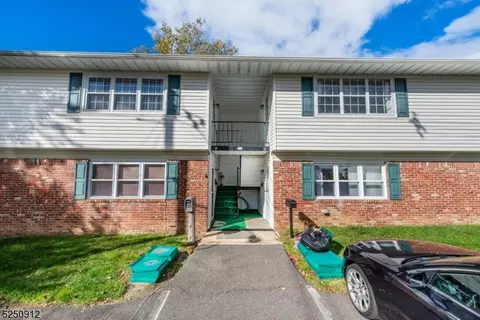 78 Haven Dr #B, Matawan, NJ 07747