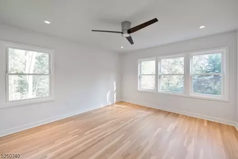 560 Indian Rd, Wayne, NJ 07470 photo 23