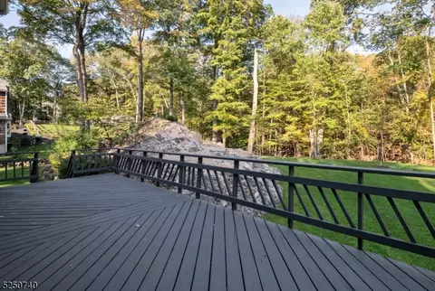 560 Indian Rd, Wayne, NJ 07470 photo 30