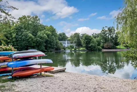 560 Indian Rd, Wayne, NJ 07470 photo 37
