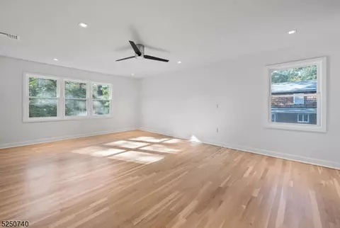 560 Indian Rd, Wayne, NJ 07470 photo 18
