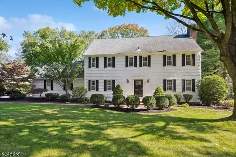 1383 Chapel Hill Rd, Mountainside, NJ 07092