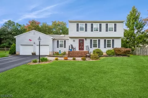 3 Monfort Dr, Hillsborough, NJ 08844