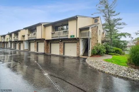 64 Kayser Ln #64, West Orange, NJ 07052