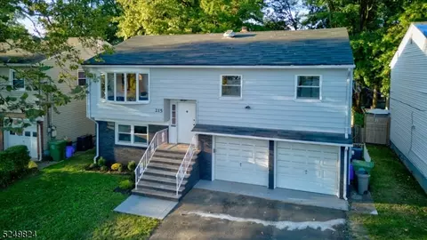 215 E 10th Ave, Roselle, NJ 07203