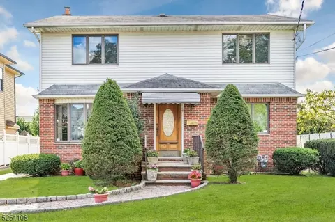 714 6th Ave, Lyndhurst, NJ 07071