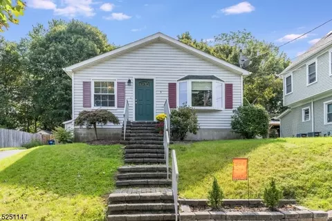 9 Mason Ave, Newton, NJ 07860