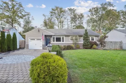80 Sunset Rd, North Plainfield, NJ 07063