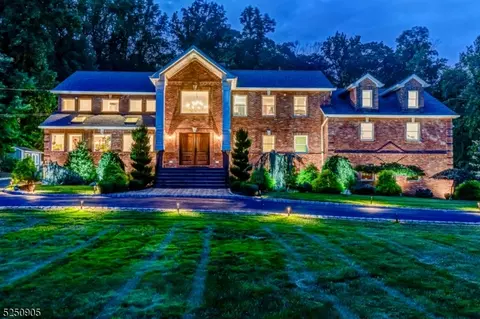 87 Mount Horeb Rd, Warren, NJ 07059