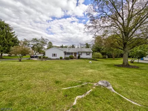 47 Camden Rd, Hillsborough, NJ 08844