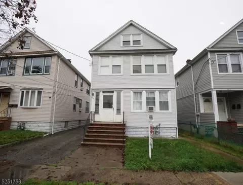 204 W Price St, Linden, NJ 07036