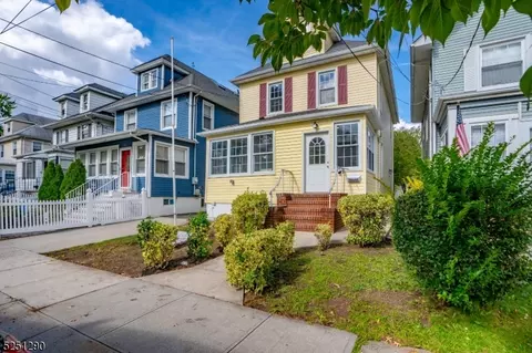 429 Murray St, Elizabeth, NJ 07202
