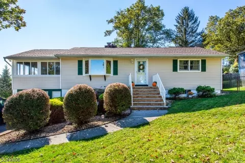 406 High Crest Dr, West Milford, NJ 07480