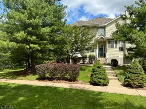 1 Worthington Ter, Flemington, NJ 08822