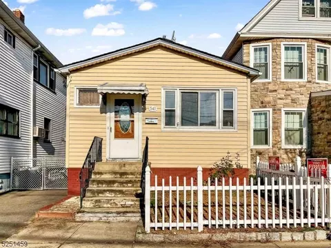 541 Forest St, Kearny, NJ 07032
