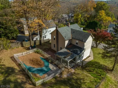 14 W Maple Ave, Washington Twp, NJ 07853
