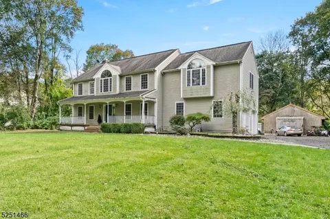 250 Pequest Rd, Green Twp, NJ 07821